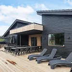 5 Star In Holiday home *